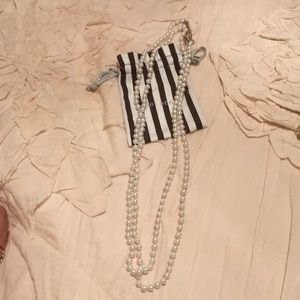 henri bendel Jewelry - Henri Bendel pearl necklace henri bendel Jewelry - Henri Bendel pearl necklace